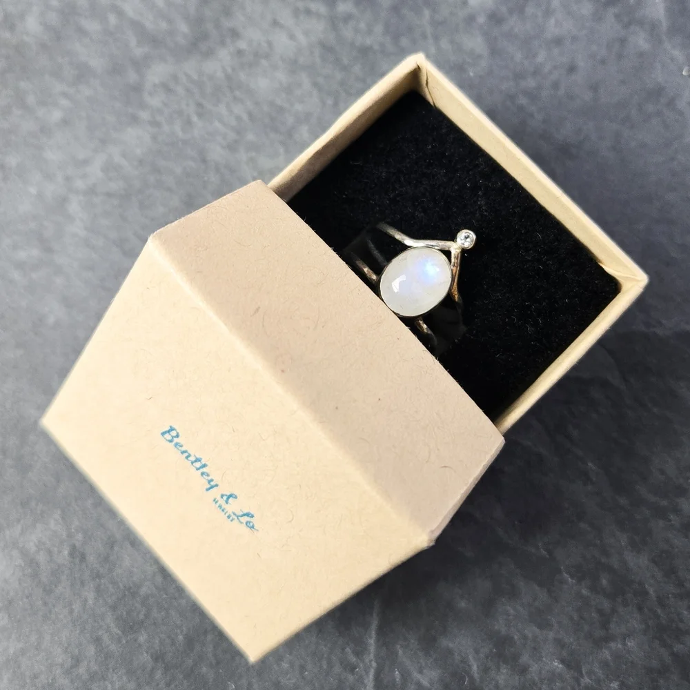 🦋LAST🦋 NWT Bentley & Lo Moonstone and Topaz .925 Ring